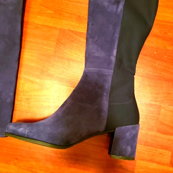 Stuart Weitzman Navy Over The Knee Boots. Size 9 - Floor Model! - Picture 3 of 7